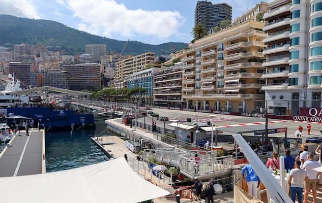 VIP Harbour Club Yacht 30 m